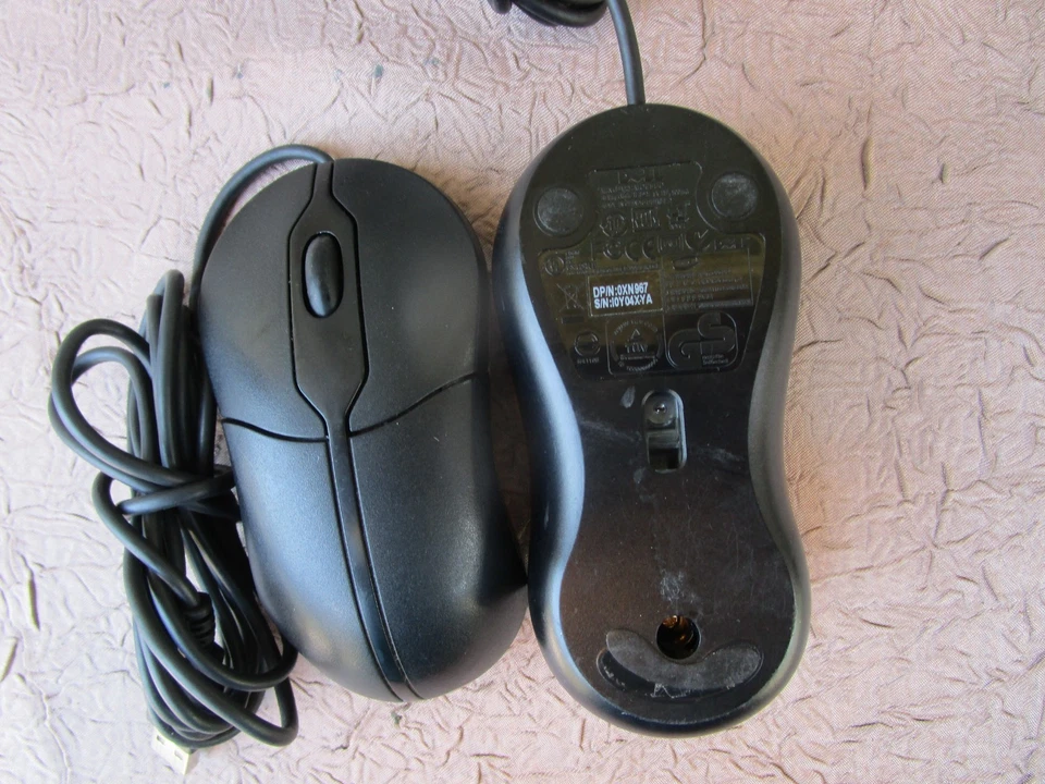 Dell  Mouse DP/N XN967 . 2 USB  Wired Optical Mouse.TESTED/ WORKING - Image 2 of 4