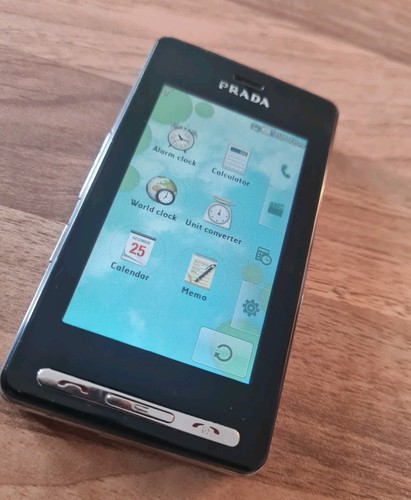 LG Prada KE 850  - Picture 2 of 5