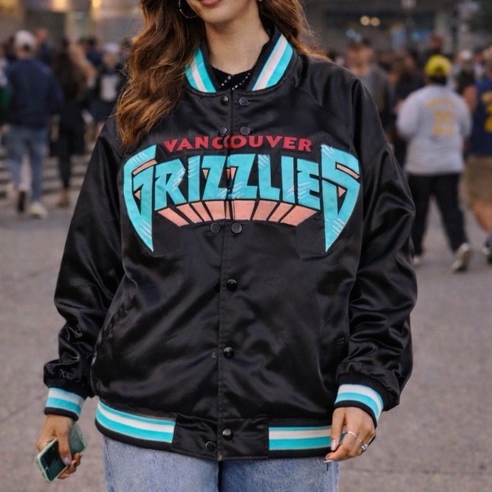 Mitchell & Ness Vancouver Grizzlies Satin Varsity Jacket Black NBA