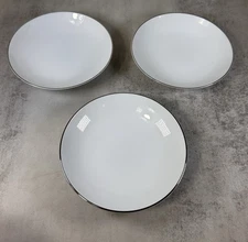 Style House Platinum Ring Berry Dessert Bowl Set of 3 5.5" White Japan