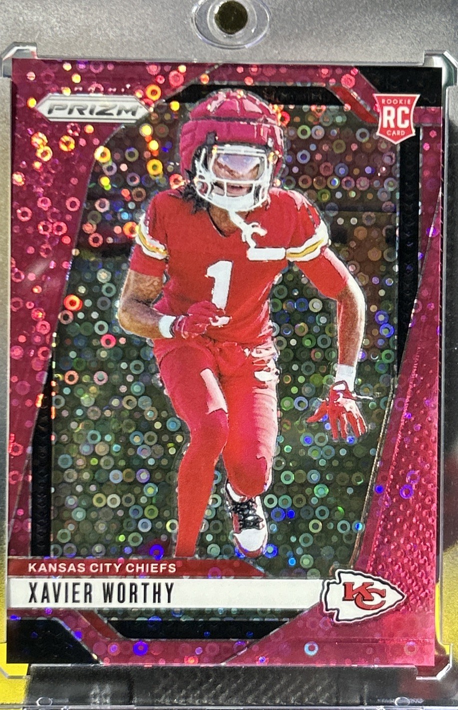 2024 Panini Prizm - Rookie Xavier Worthy #399 Pink No Huddle Prizm #/25 (RC)