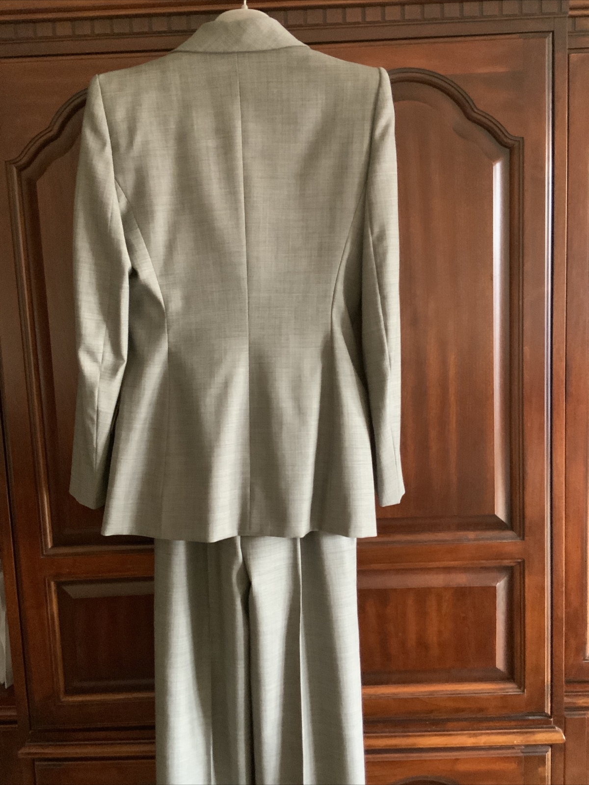 Preowned Couture GIVENCHY VintageWomens 2pc.Suit,… - image 2