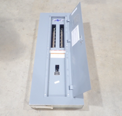 Square D 175 Amp Main Breaker 208Y/12 V 3 Phase 42 Circuit NEMA1