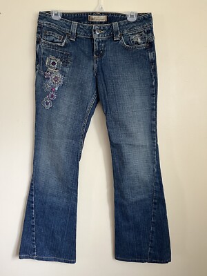 LEI Sophia Hipster Flare Leg Jeans Juniors size Embroidered Details Y2K 