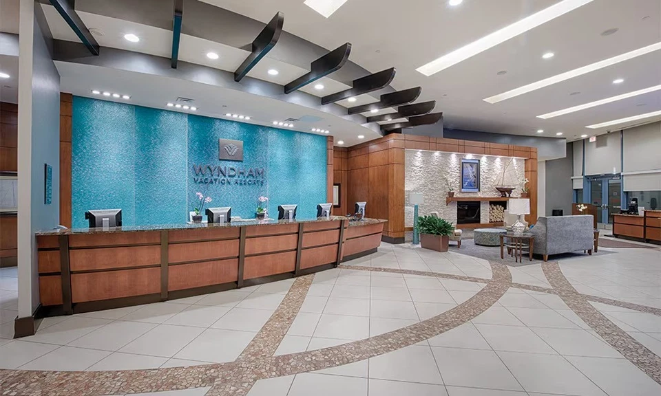 ❄️ ICE! at Gaylord – Walk to Event – Wyndham 1BR – Dec 27–29* – LAST-MINUTE - Image 3 of 4