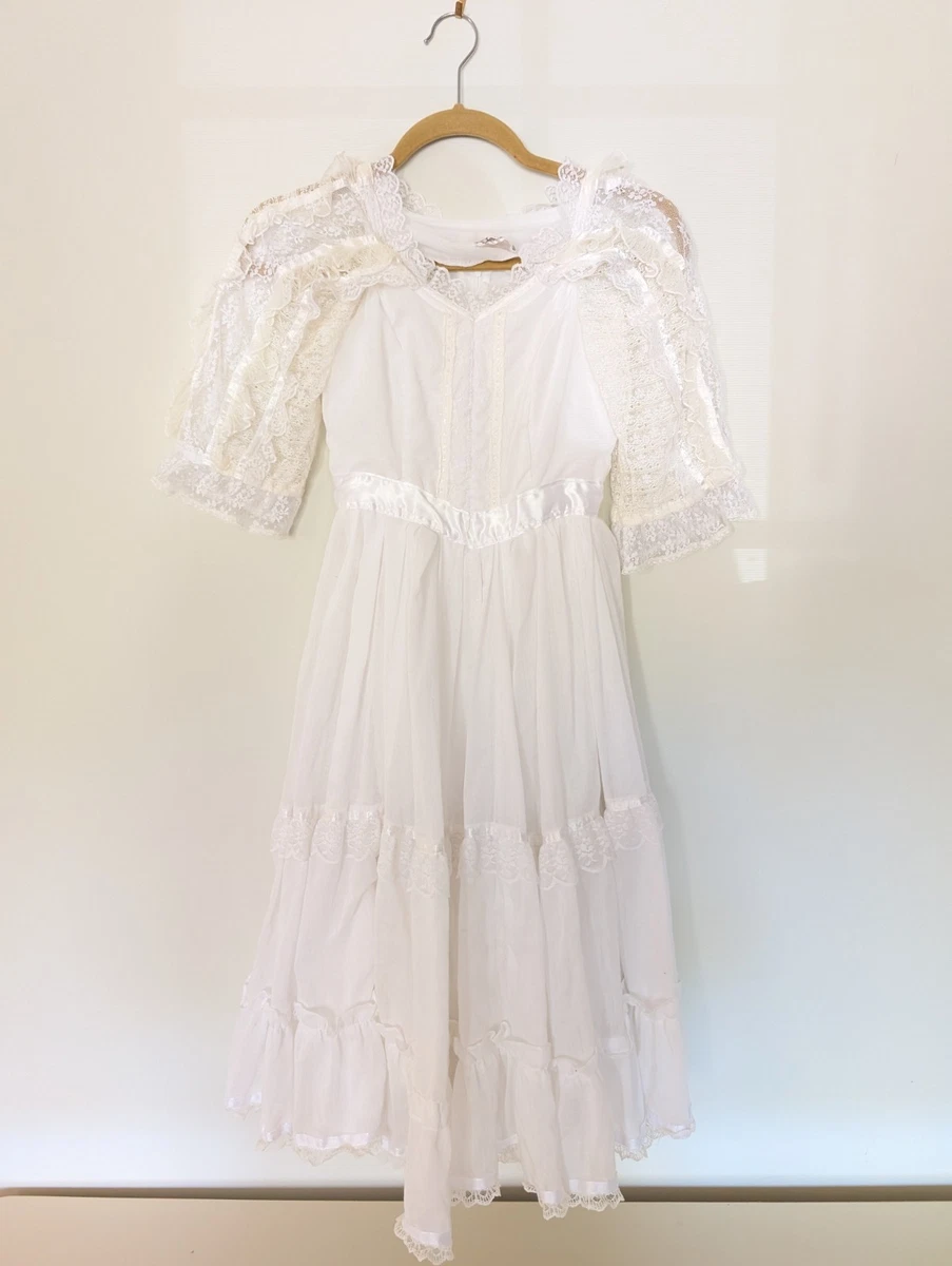 White Juniors Dresses for Women for sale | eBay White Juniors Dresses for Women for sale | eBay