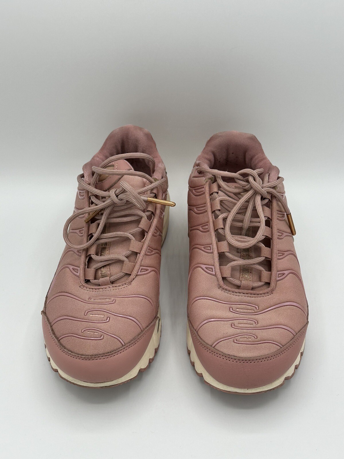 Nike Air Max Plus Shoes Womens Size Rust Pink Metallic Bronze - Main Image