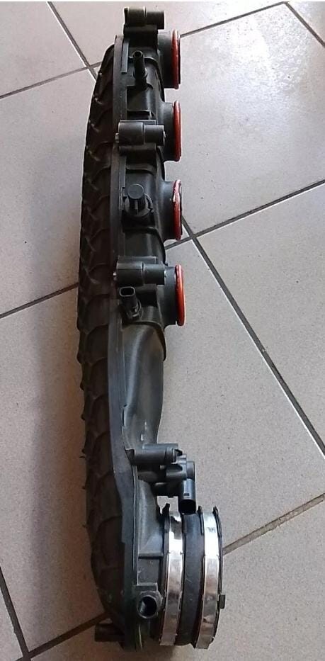MERCEDES W205 AMG C63 2017 Air Intake Inlet Manifold A1770980207 