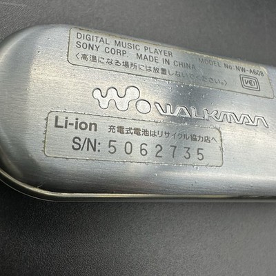 Sony NW-A608 Fully Working Digital Music Player 2GB Snow silver