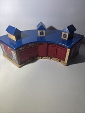 VTG THOMAS  FRIENDS Train Tank Wooden Railway ROUNDHOUSE Tidmouth Shed Station