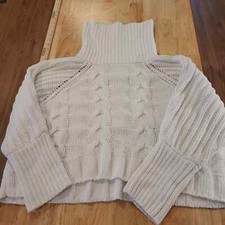 White Chunky Knit Turtle Neck Sweater L