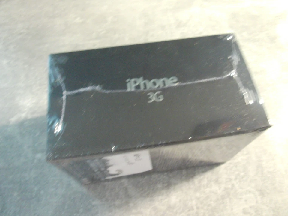 Apple iPhone 3G 8GB A1241 2008 Black - Rare Vintage Collectable - Image 4 of 4