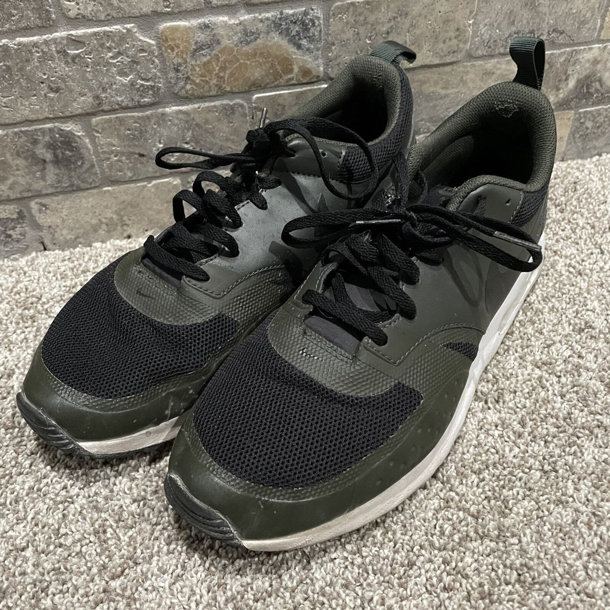 Nike Air dark green and black athletic shoes Mens Size