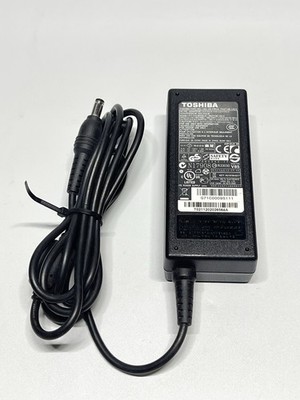 Genuine Toshiba Laptop AC/DC Power Supply Charger 19V 3.42A 65W PA3714E-1AC3