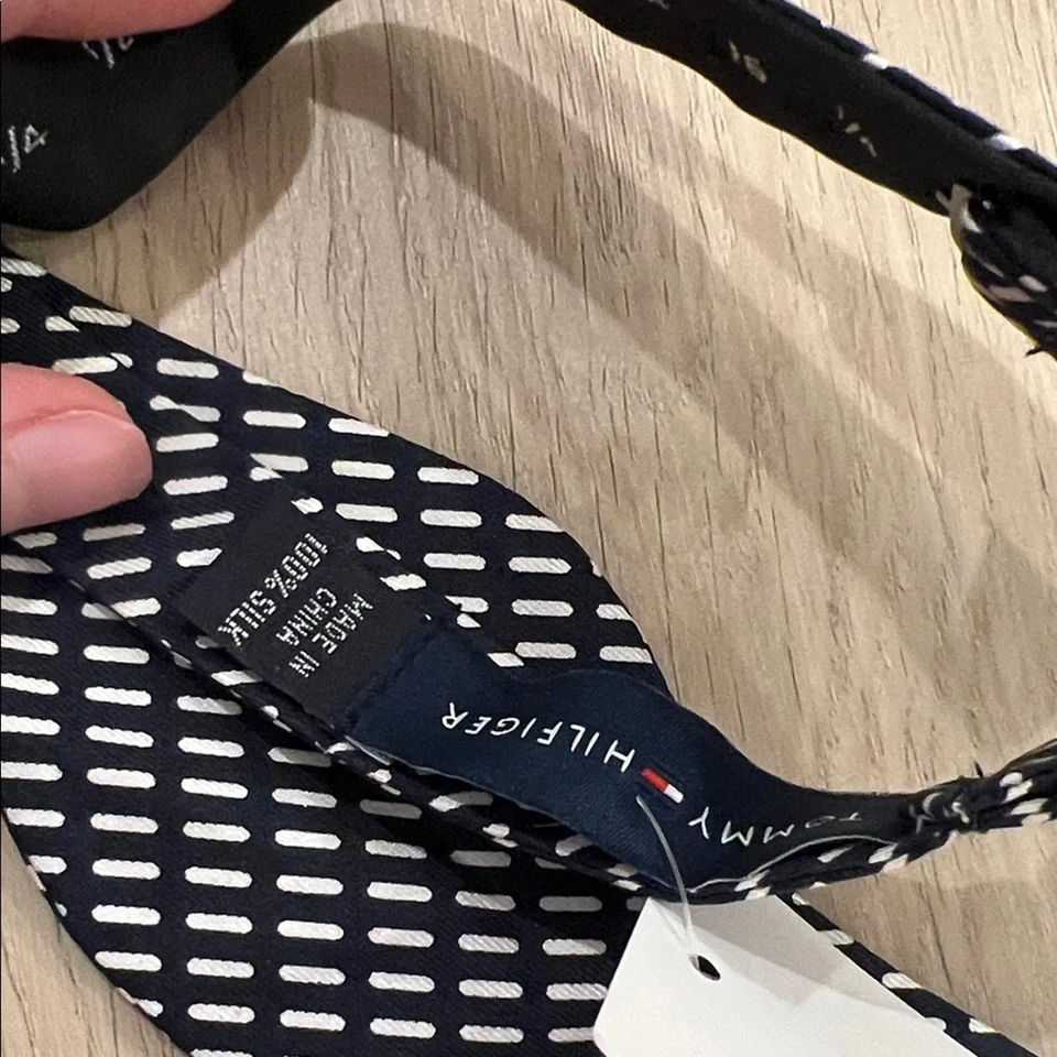 Juego de pajaritas surtidas nuevas con etiquetas - azul marino, verde, negro Foto 2 de 4