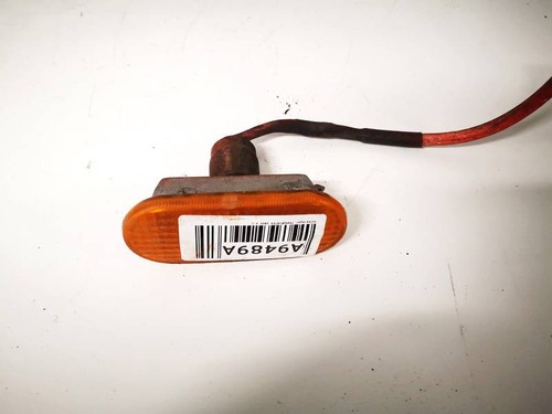 3b0949117b Seitenblinker (Kotflügelblinker) Vorne Rechts  Volksw DE2762546-99