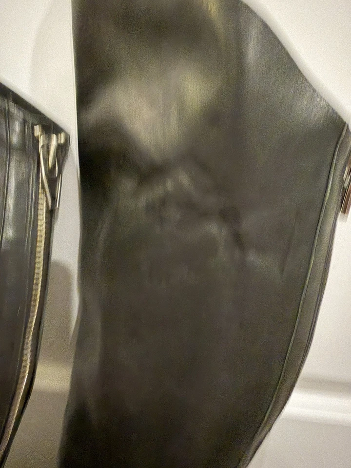 Alexander Wang Boot leather, knee high size 8, metal detail on heel, zipper  - Image 4 of 4