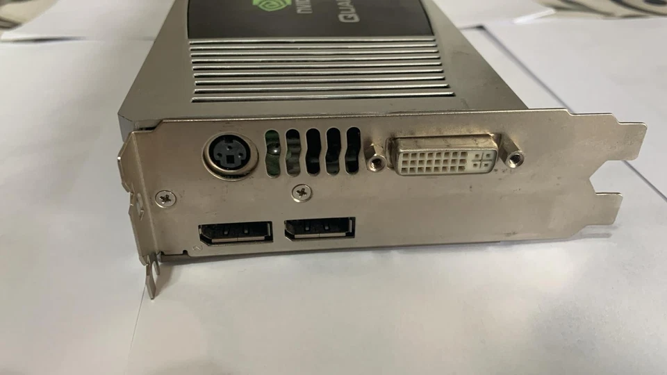 Scheda Video NVIDIA Quadro FX4800 1.5GB GDDR3  - Immagine 2 di 3