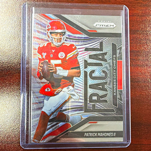 Panini 2025 Prizm Football Fractal Insert Patrick Mahomes II Chiefs #5