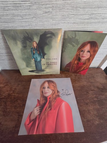 Tori Amos - In Times Of Dragons Viny 2LP (Rough Trade event w/signed poster)