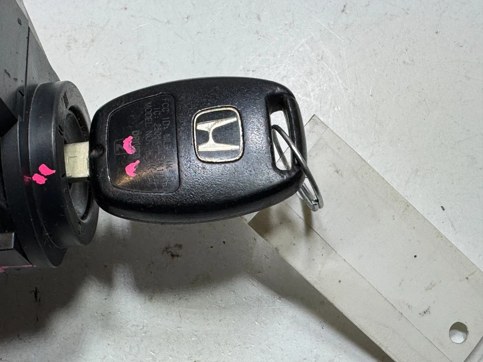 Interruptor de encendido Honda Accord 2008-2012 bloqueo con llave e inmovilizador OEM 39730-TE0-A1 Foto 4 de 4