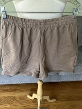 Women  s L Brown Shorts Elastic  Inside Drawstring Pockets New With Tags