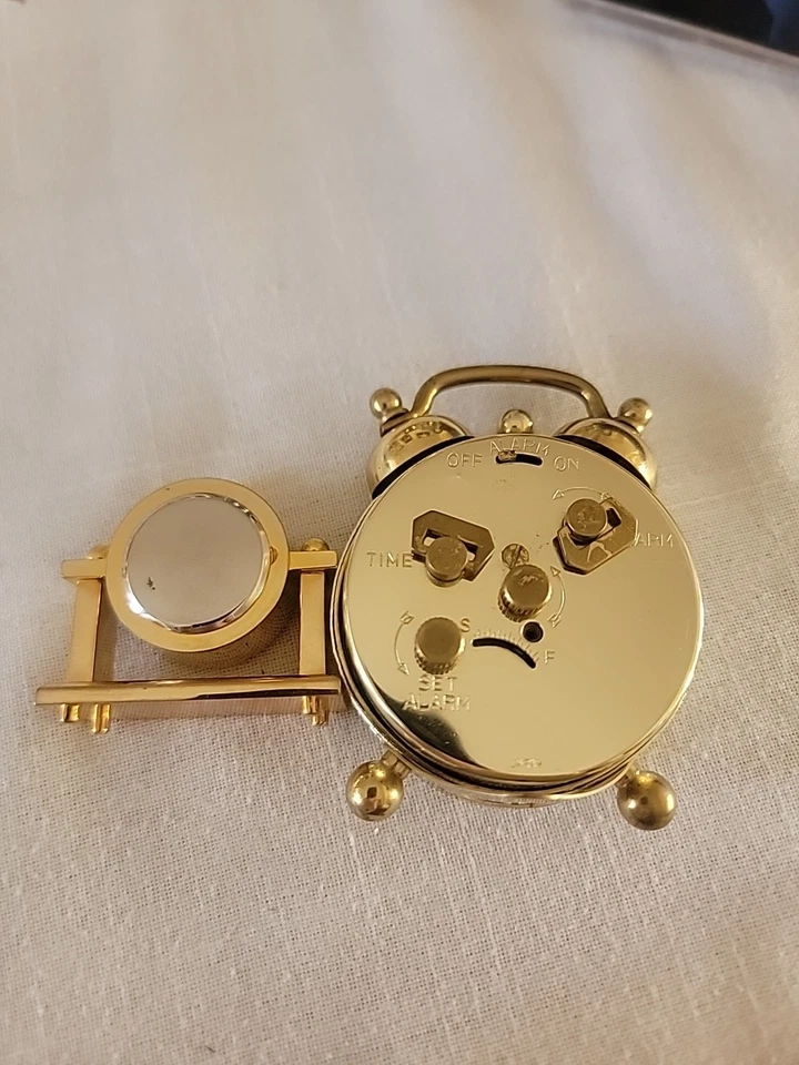 Pair Of Clocks. Good For Parts - Image 2 of 4