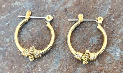 Vintage Goldtone Hoop Earrings with Spiral circle Design Hoop Earrings