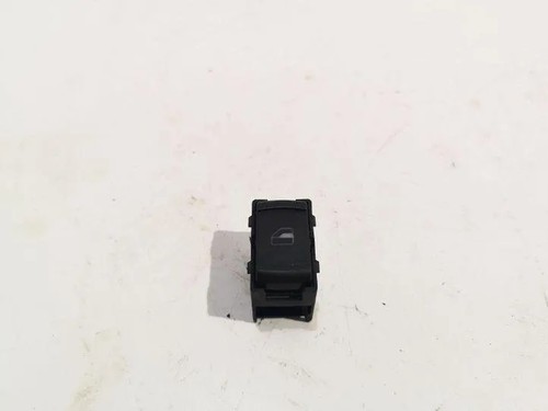 VW PASSAT Variant B5 3B6 Fensterheber Schalter Vorne links 1.80 Petrol 23026647