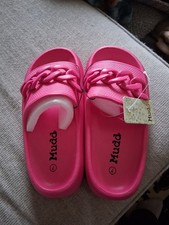 Women's Mudd Aloha Sandals Slides Pink Chain Accent sz 7