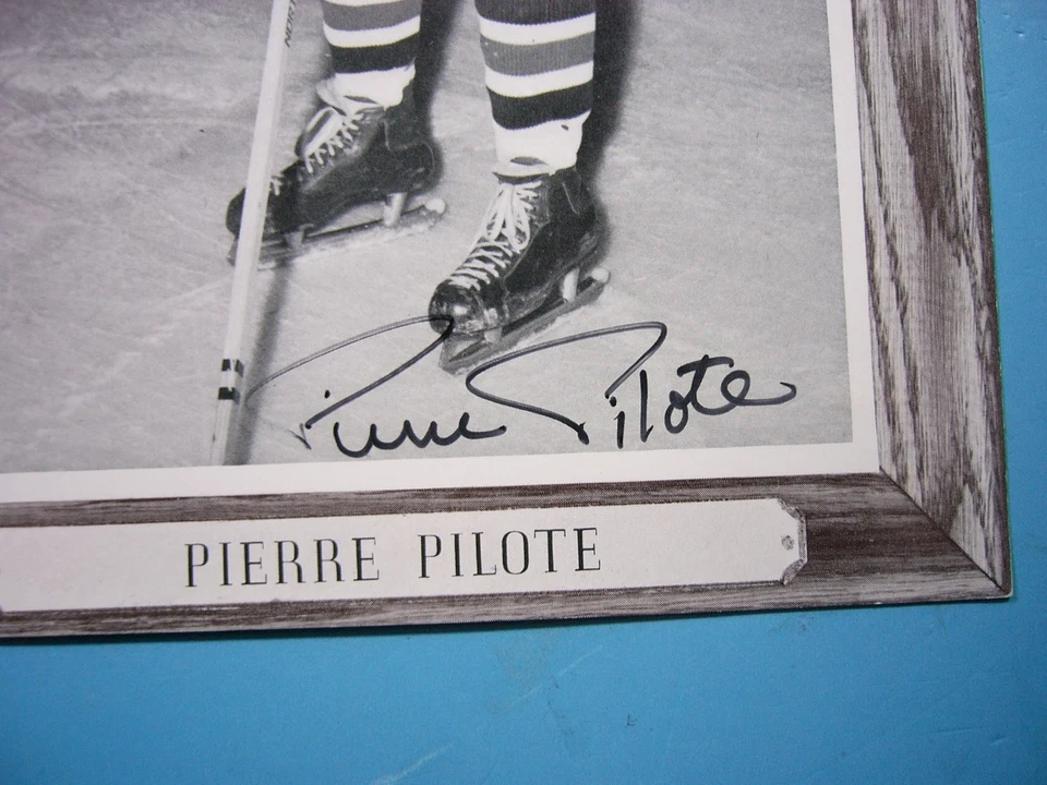 1964/67 BEEHIVE SYRUP GROUP 3 HOCKEY PHOTO PIERRE PILOTE AUTO AUTOGRAPH BEE HIVE - Image 3 of 3