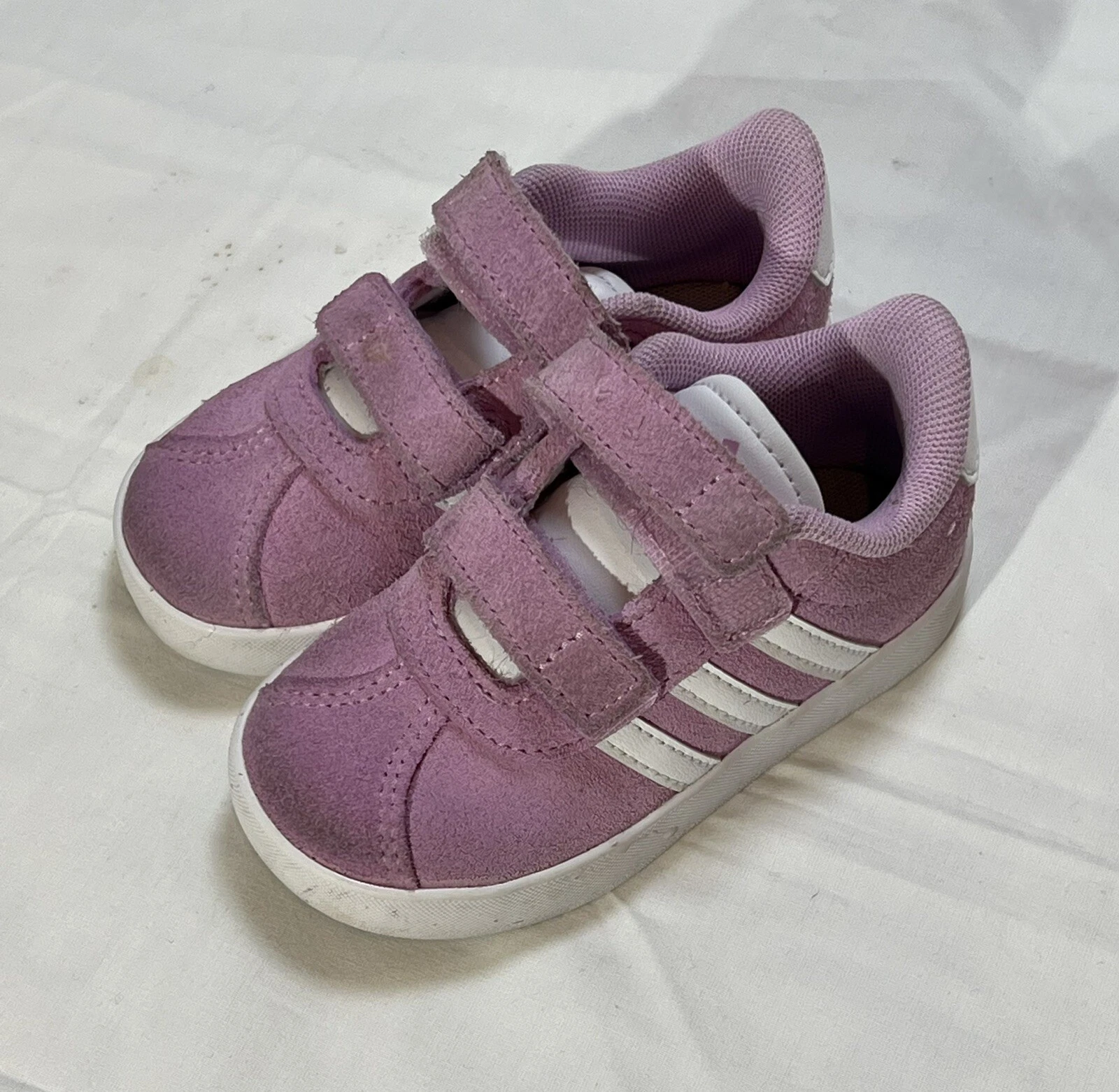 Scarpe Adidas VL Court 3.0 bambino taglia 6k viola lilla ottime condizioni