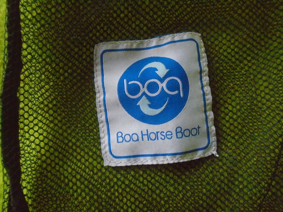 PAIR of (2) BOA EasyCare Horse Hoof BOOTS Size 3 NICE CONDITION with BAG eBay