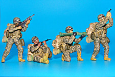 1:32 Forces of Valor Unimax U.S Marines 3rd Infantry Division Figure Iraq 2003