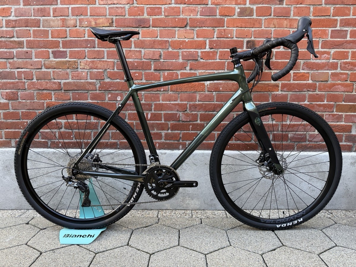 NEW! Bianchi Impulso Allroad Disc Gravel/Roadbike/Shimano GRX 2x11