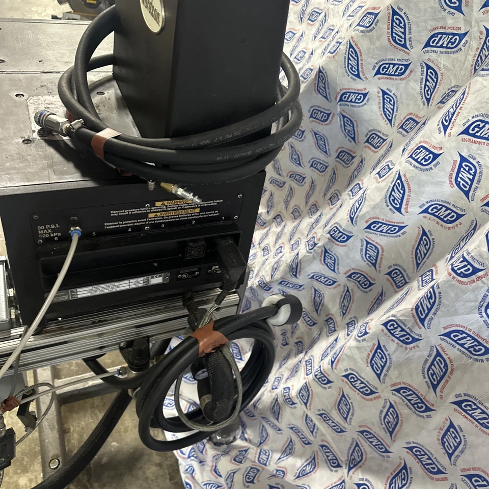 Nordson 3400V 1EAV2F Hot Melt Adhesive Glue Unit W/ Applicator Assembly - Image 4 of 4