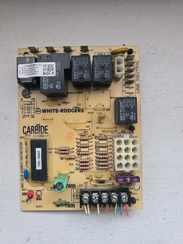 Furnace Control Board Circuit 50T55-289-04, 150-0882, PCBBF123. Num#226