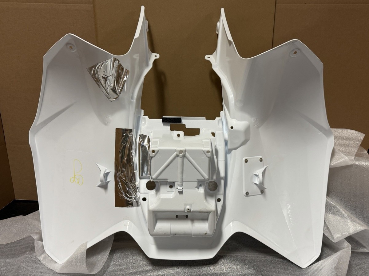 06-26 HONDA 250EX OEM REAR WHITE FENDER PLASTIC WHITE TRX 250X 250