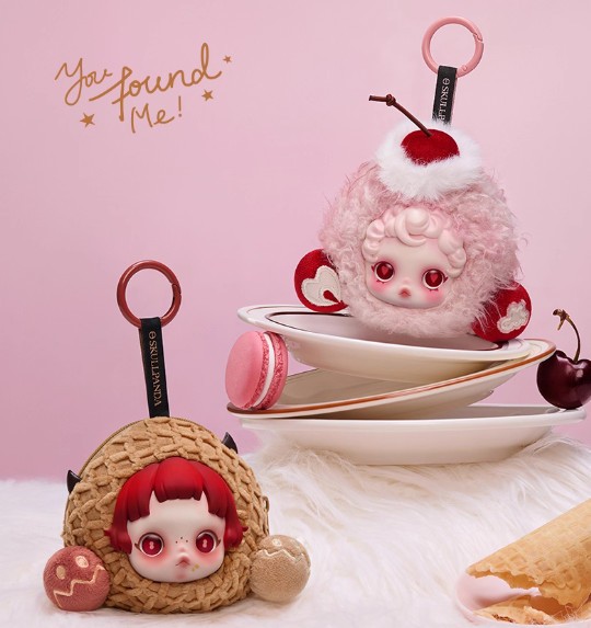 Authentic SKULLPANDA You Found Me Series Blind Box Figures Toys Earphone Bag