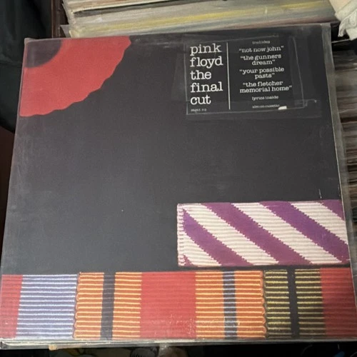 Pink Floyd The Final Cut LP Vinyl Columbia QC 38243 Lyric Insert