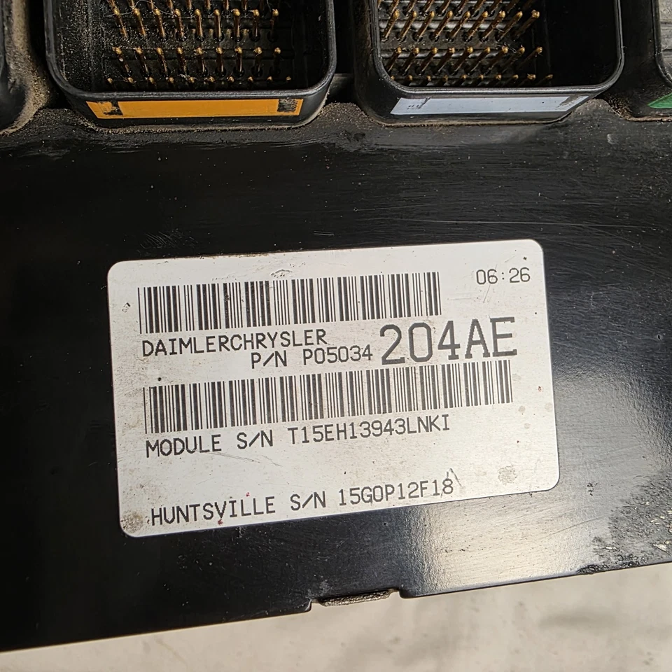 Dodge Neon SRT-4 2004 turbo M/T ecu motor ECM computadora caja cerebral P05034 204AE Foto 3 de 4