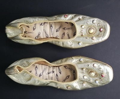 Vintage Kraus Originals Gold Leather with Stones Women Shoes Size 6