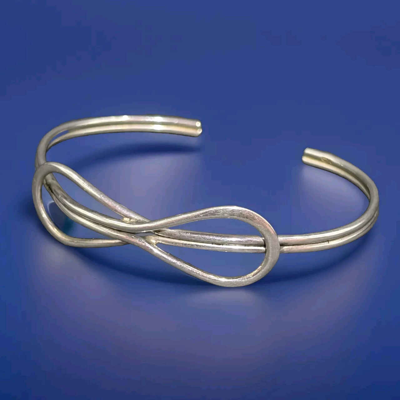 Artisan Sterling Cuff Interlocking Infinity Symbo… - image 1