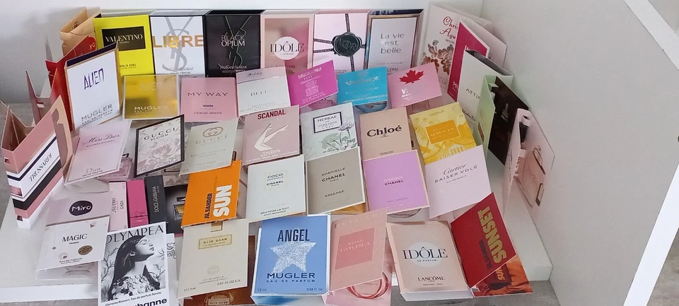 24 Parfum Frauen Düfte Adventskalender Überraschung Verschiedene Minis Damen - Bild 2 von 4