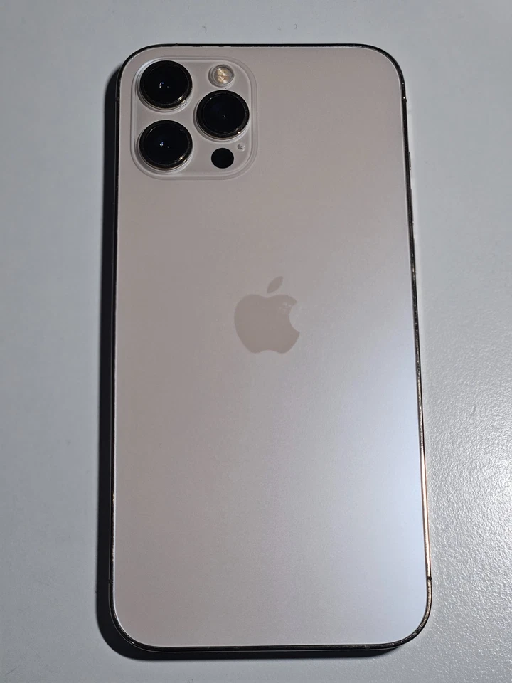 Apple iPhone 12 Pro Max - 512GB - Gold (Unlocked) - Image 2 of 4