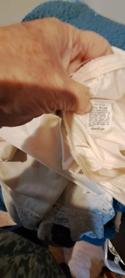 Largo Alto Formal Vintage Medio Slip Beige Pequeño Bonito Abertura Foto 3 de 3