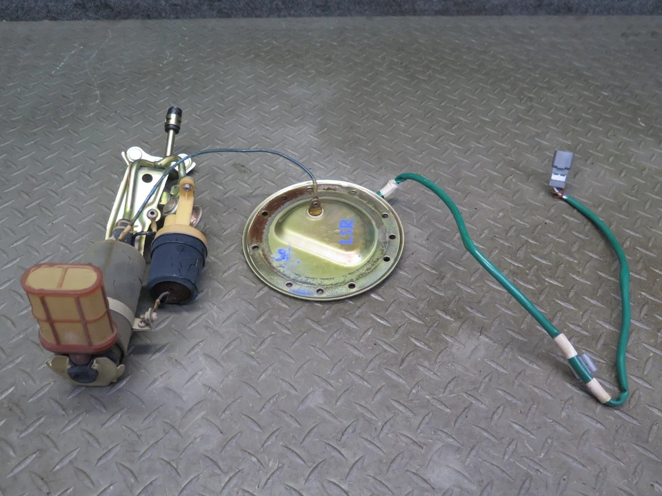 98-99 LEXUS UCF20L LS400 1UZFE JUEGO DE 2 SENSORES DE NIVEL DE BOMBA DE COMBUSTIBLE UNIDAD DE ENVÍO OEM Foto 3 de 4