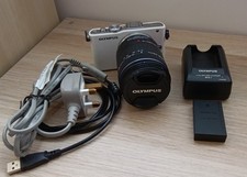 Olympus Pen Lite E-PL 3 Camera With 14-42mm Zoom Lens