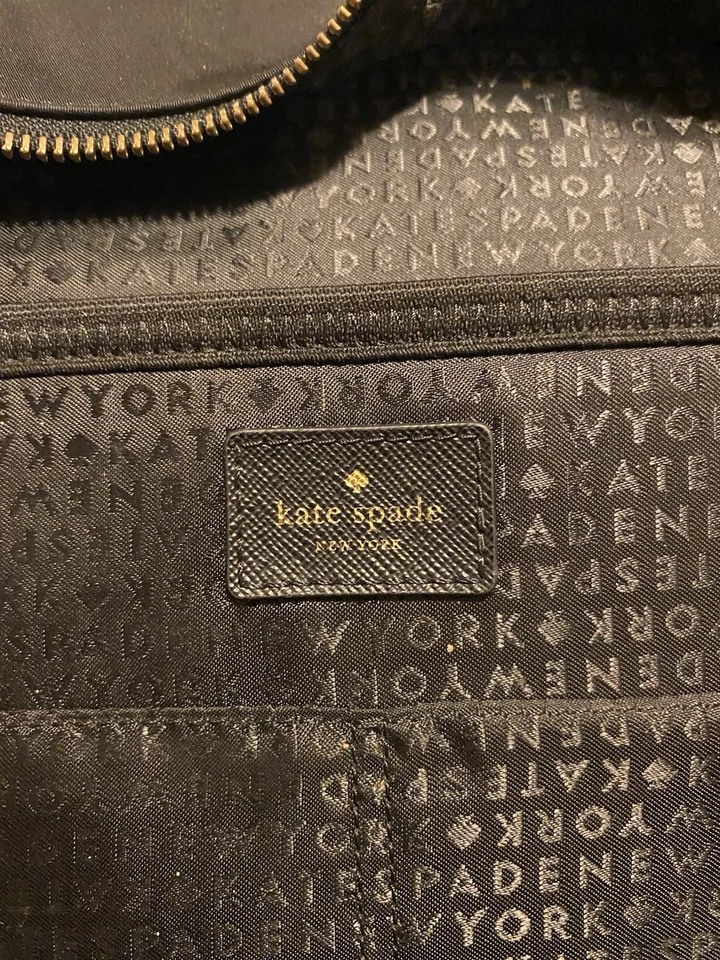 Mochila Kate Spade Grande Negra Wilson Road Bradley Nylon Correas Ajustables Usada en Excelente Condición Foto 4 de 4