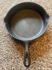ERIE #8 3rd Series Cast Iron Skillet with Heat Ring 707 — photo 1